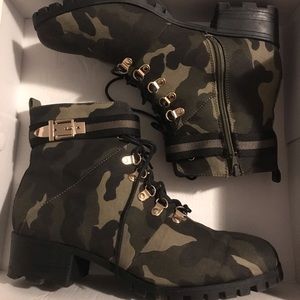 Camo booties